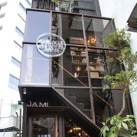 Jami Homestay Tainan Buitenkant foto